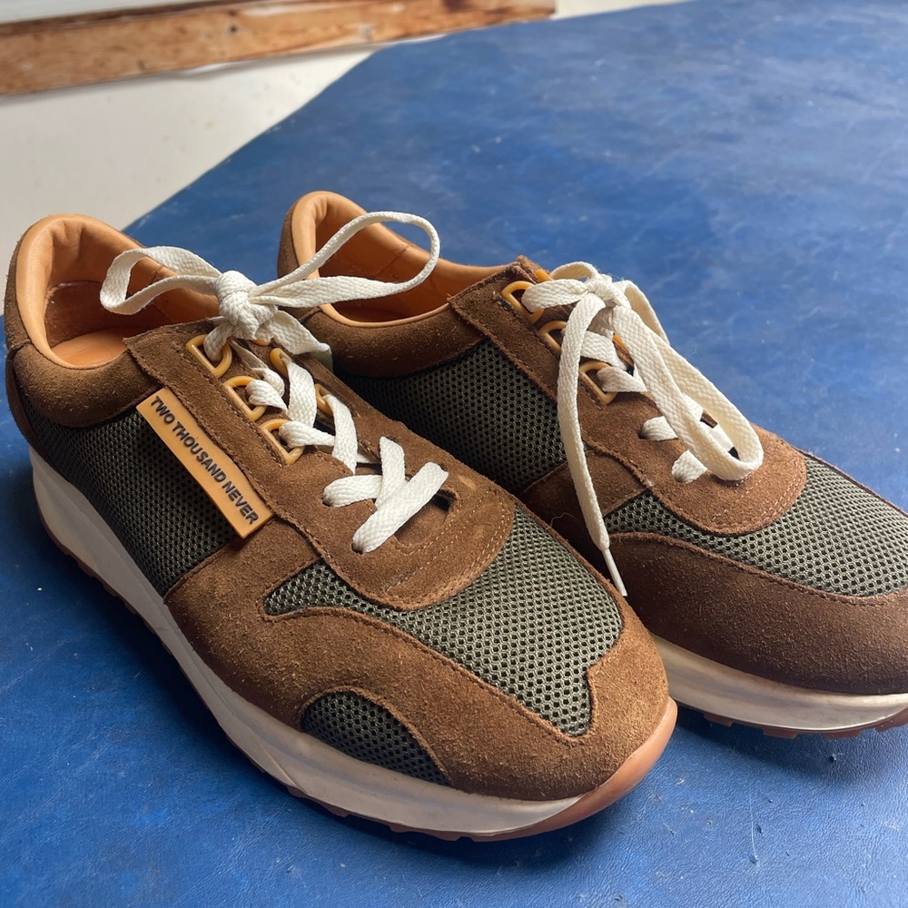Good condition Two Thousand Never sneakers